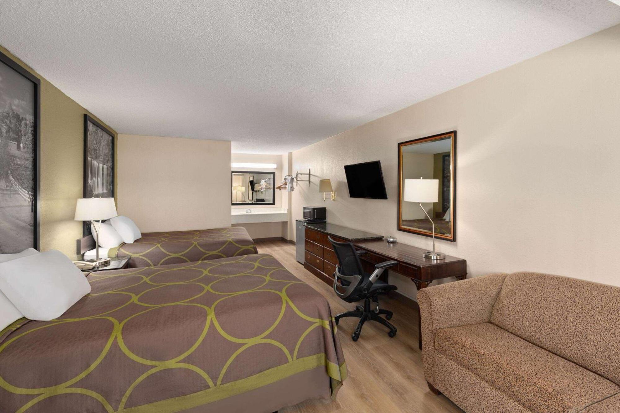 Super 8 By Wyndham Fort Mitchell Cincinnati Area Exteriör bild